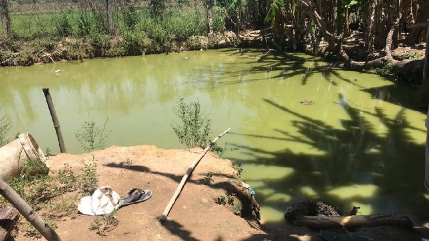 Hai cha con bị điện giật chết khi kéo điện ra ao kích cá