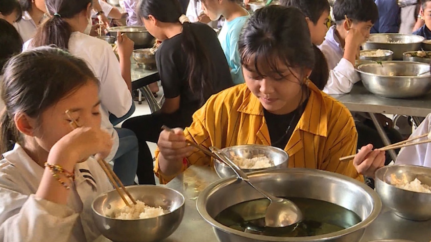 Mô hình bán trú, đòn bẩy phát triển giáo dục vùng khó Mường Tè