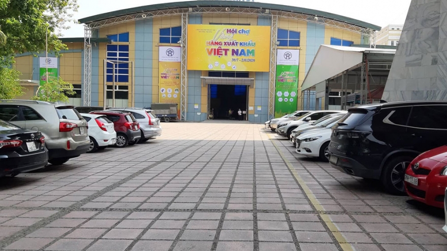 Hà Nội: Sẵn sàng tạm dừng các hội chợ, đóng cửa quán Bar