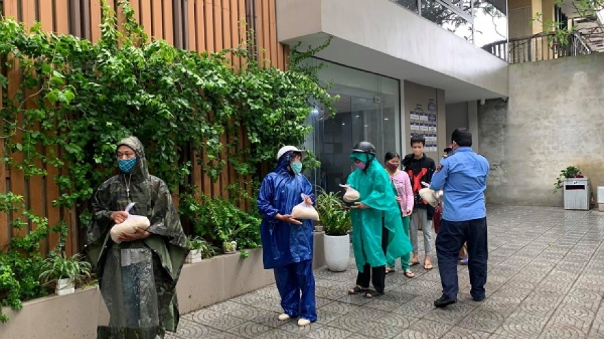 "ATM gạo" mang niềm vui tới dân nghèo xứ Huế