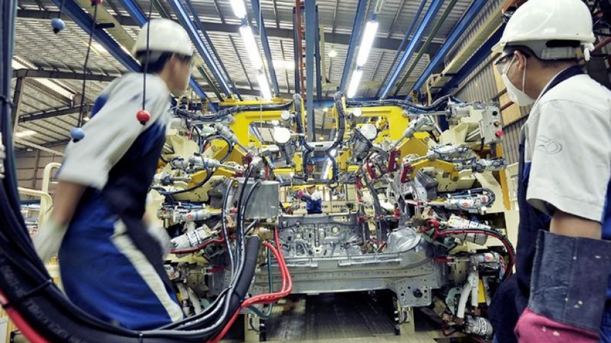 Nhiều nhà máy ô tô tại Việt Nam bắt đầu sản xuất trở lại