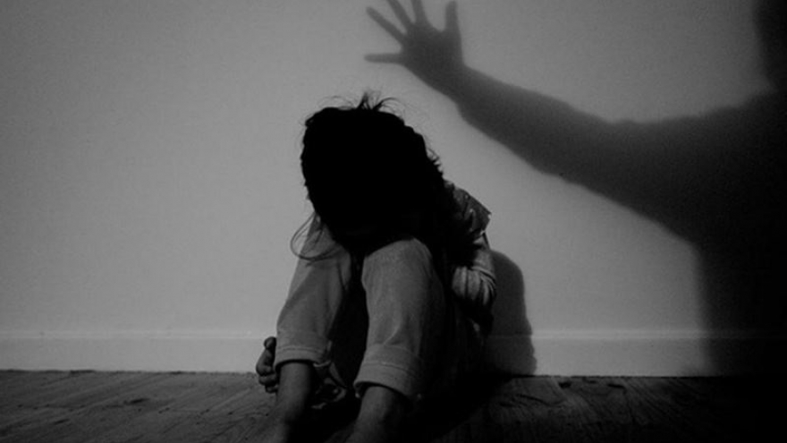 Bắt bảo vệ khách sạn nhiều lần xâm hại bé gái