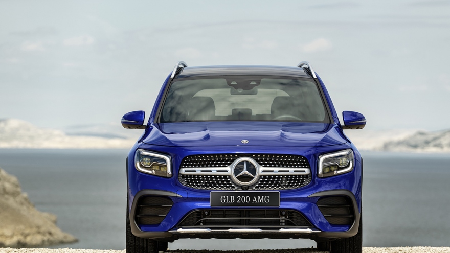 Hình ảnh chi tiết Mercedes-Benz GLB 200 AMG giá gần 2 tỷ đồng