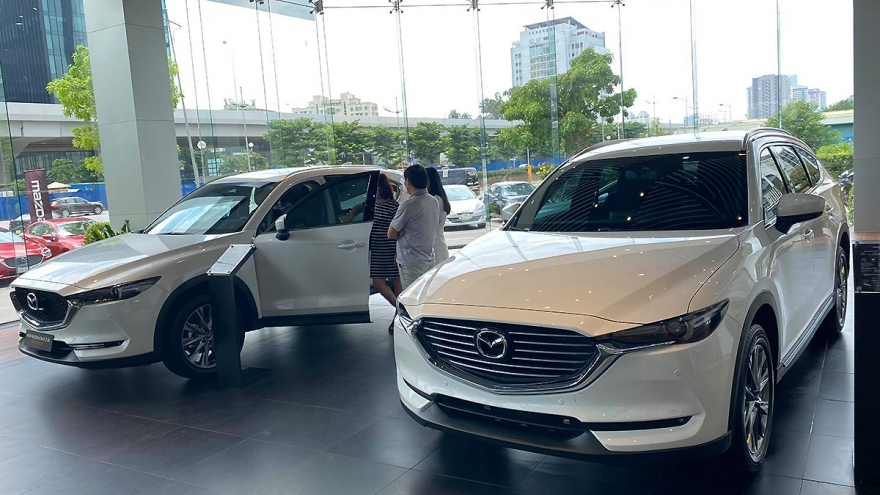 Giá tính lệ phí trước bạ nhiều mẫu xe giảm cả trăm triệu đồng