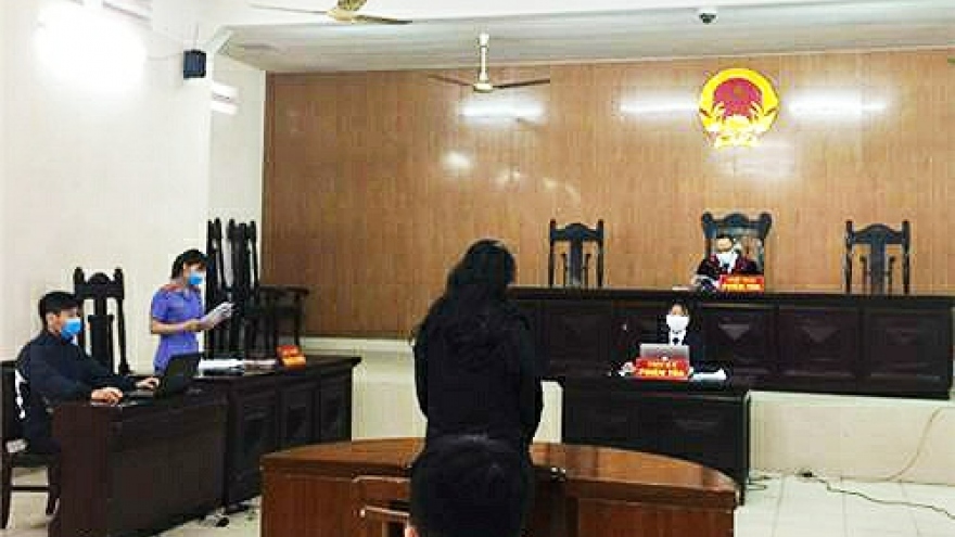 Nóng 24h: Lĩnh án vì tát cảnh sát ở chốt kiểm dịch Covid-19