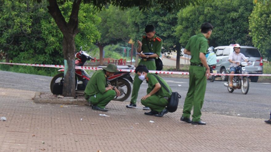 Mâu thuẫn khi bắt khách, tài xế xe taxi rút dao đâm đồng nghiệp tử vong