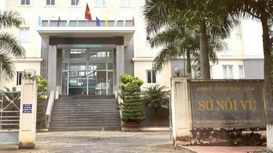 Nóng 24h: Thanh tra Sở Nội vụ Đắk Lắk “vòi tiền” để bỏ qua sai phạm