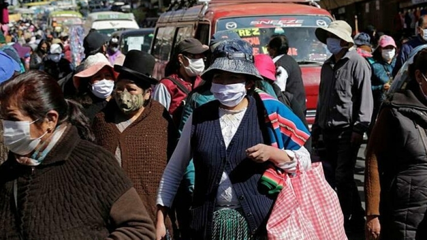 Bộ trưởng Y tế Bolivia dương tính với Covid-19