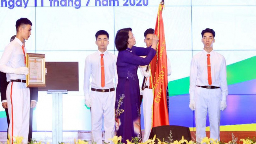 Ngành Thú y đón nhận Huân chương Lao động hạng Nhất