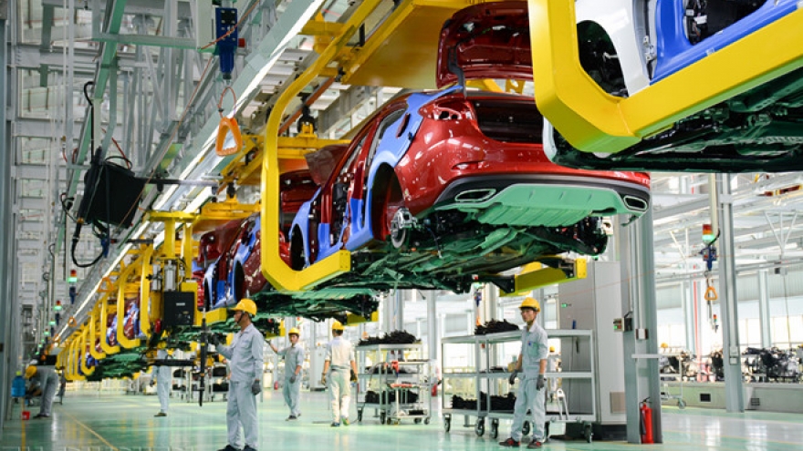 Chính thức giảm 50% lệ phí trước bạ ô tô sản xuất, lắp ráp trong nước