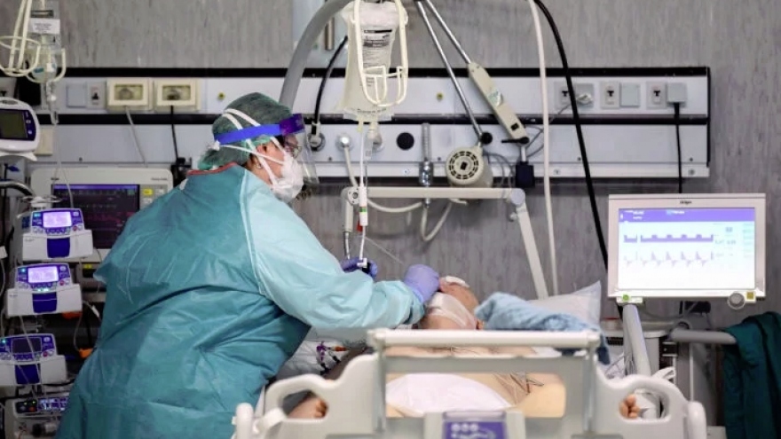 Số ca mắc mới Covid-19 tại Đức tăng ngày thứ 3 liên tiếp