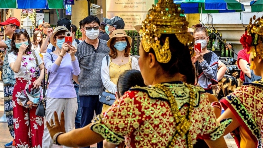 Thái Lan giải quyết cho người nước ngoài mắc kẹt vì dịch Covid-19