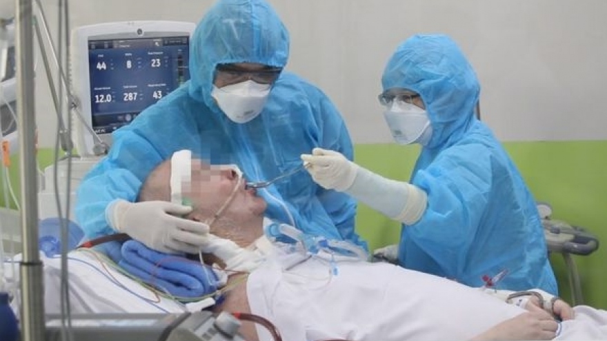 BBC: Bệnh nhân Covid-19 người Anh trải lòng về việc được Việt Nam cứu sống