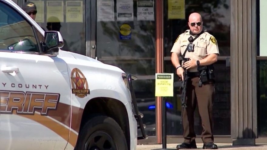 Xả súng ở trung tâm thương mại Mỹ khiến 4 người thương vong