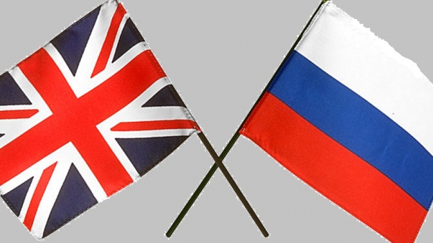 Nga bác bỏ cáo buộc can thiệp bầu cử Anh, lấy dữ liệu vaccine Covid-19