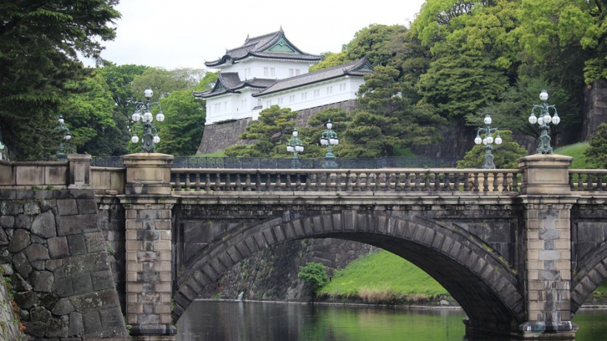 Hộ vệ Hoàng cung Nhật Bản mắc Covid-19