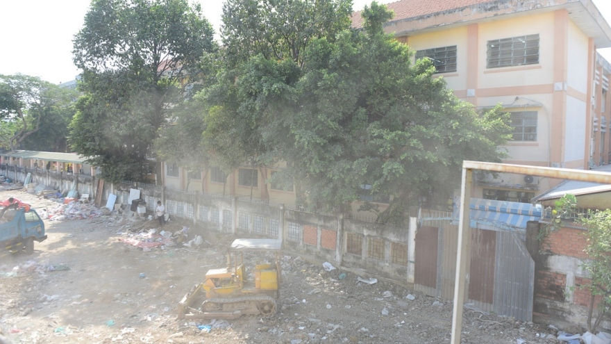 Bãi rác xây dựng hoạt động xuyên dịch, dân kêu cứu, chính quyền bất lực