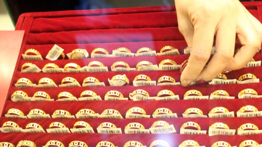 Mở cửa phiên giao dịch sáng 24/4, giá vàng giảm nhẹ