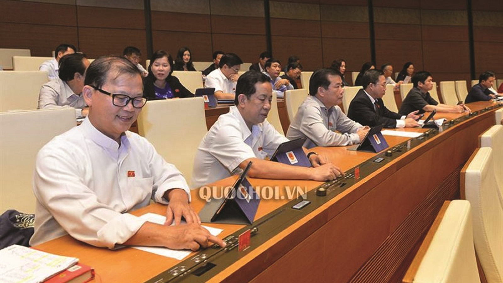Chính thức bỏ hộ kinh doanh khỏi Luật Doanh nghiệp