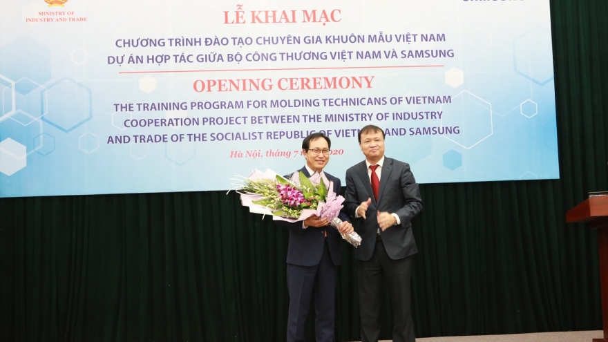 Samsung hỗ trợ đào tạo 200 kỹ thuật viên lĩnh vực khuôn mẫu