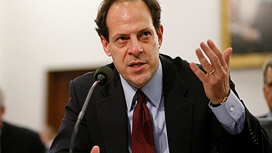 Phó Tổng Thanh tra Bộ Quốc phòng Mỹ từ chức