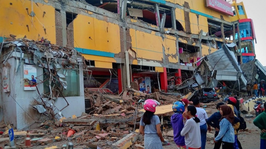 Indonesia trải qua 3 trận động đất mạnh 5 độ trong một ngày