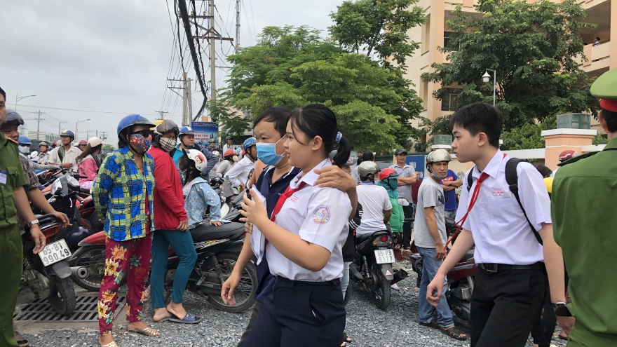 Thí sinh Cần Thơ vui mừng vì đề thi ngày đầu tuyển sinh lớp 10 “vừa sức”