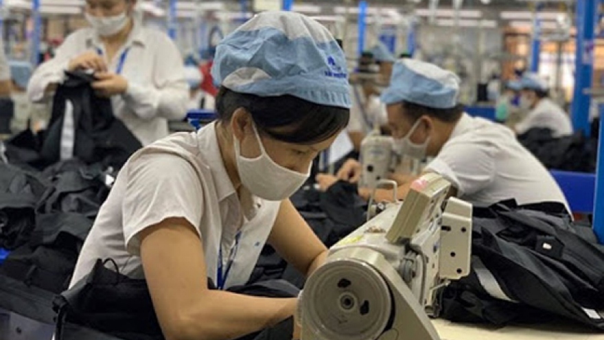 ​Mưu sinh trong đại dịch Covid-19, nhiều người phải tạm thời đổi nghề