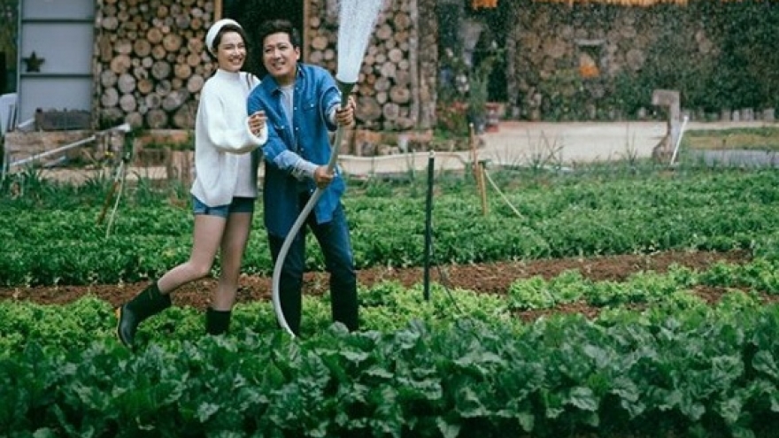 Chuyện showbiz: Nhã Phương khoe cuộc hội thoại ngôn tình với ông xã