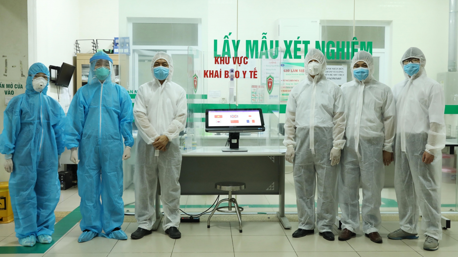 Việt Nam lần đầu đưa vào sử dụng “Giải pháp sàng lọc không tiếp xúc”​