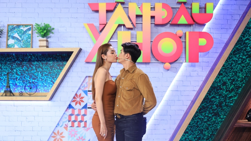 Linh Chi thích “cắn” và “ngửi” Lâm Vinh Hải mỗi khi anh đi làm về