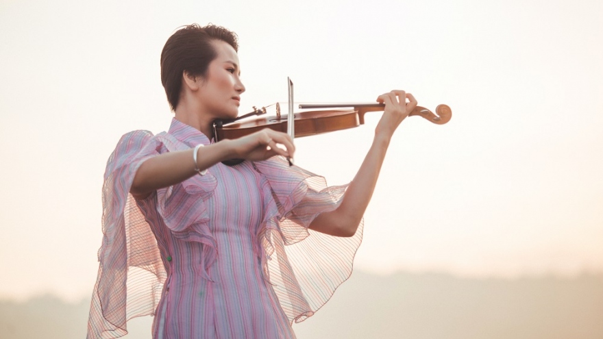 Cao Thùy Dương kể về thời khó khăn chỉ ăn mỳ gói, cát-sê 100 nghìn đồng