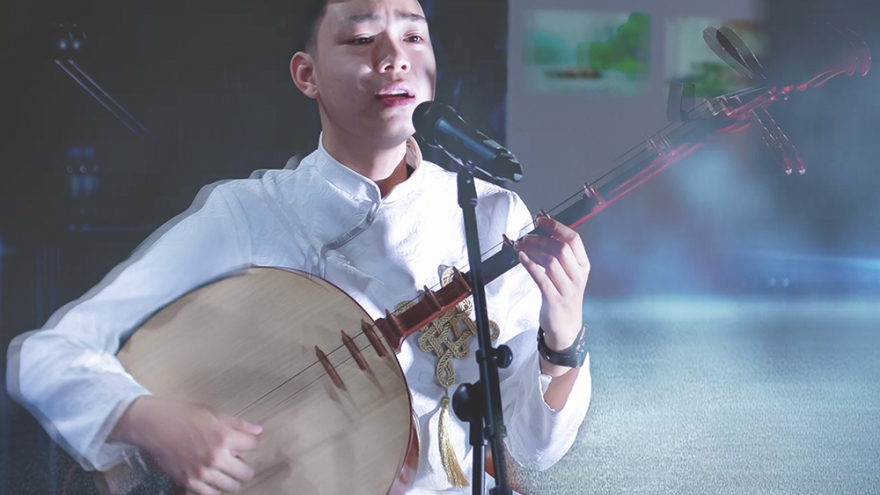 Thế Hoàn-Nghệ sĩ trẻ đam mê bất tận với môn nghệ thuật dân gian