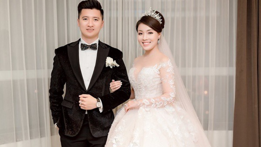 Chuyện showbiz: Hari Won tiết lộ lúc đầu chỉ yêu chứ không muốn lấy Trấn Thành