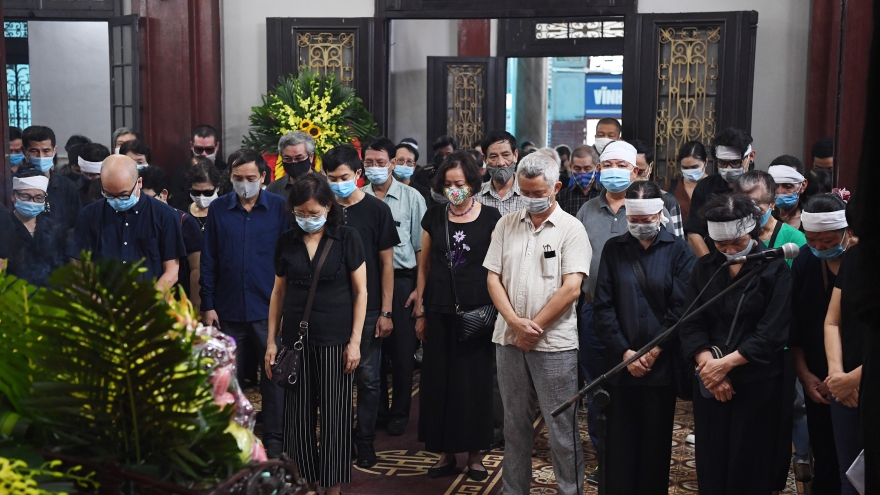 “Vẫn nhớ mãi nụ cười tỏa sáng và đẹp đẽ của NSND Trần Phương “A Phủ“