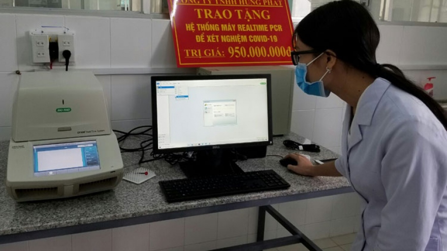 Lâm Đồng tiếp nhận máy xét nghiệm virus SARS-CoV-2