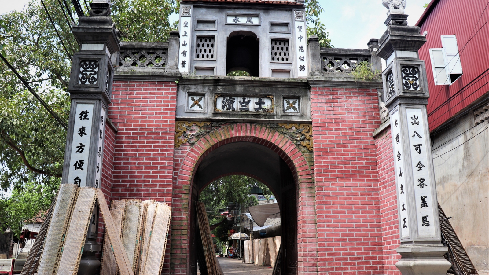 Thổ Hà – ngôi làng cổ kính êm đềm bên sông Cầu