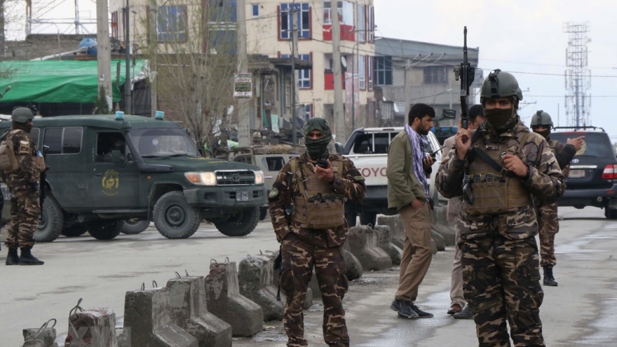Gần 80 người thương vong trong vụ tấn công cơ quan an ninh Afghanistan