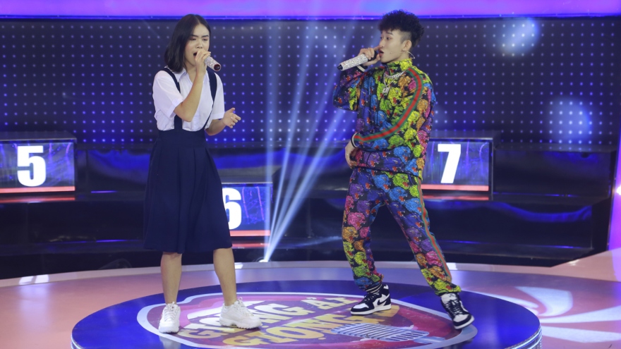 ​Con gái NSƯT Tuyết Thu giúp Kay Trần chiến thắng tại "Giọng ải giọng ai"