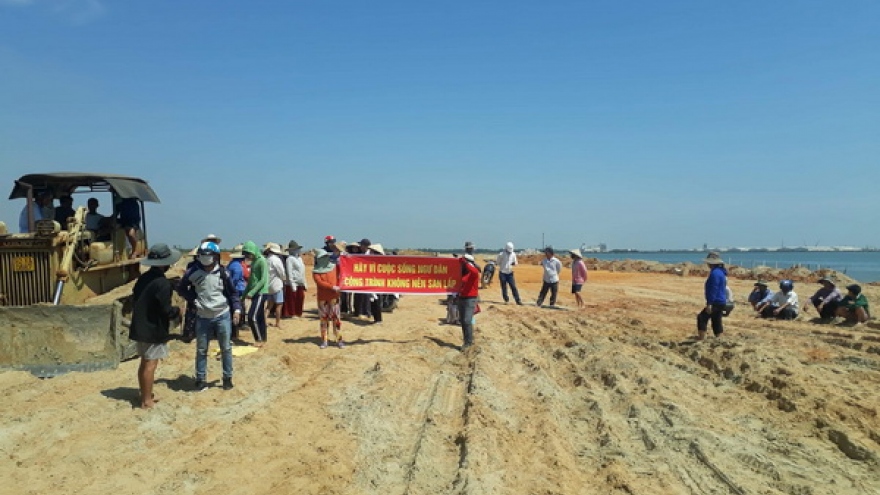 Người dân Núi Thành, Quảng Nam phản đối dự án lấn sông