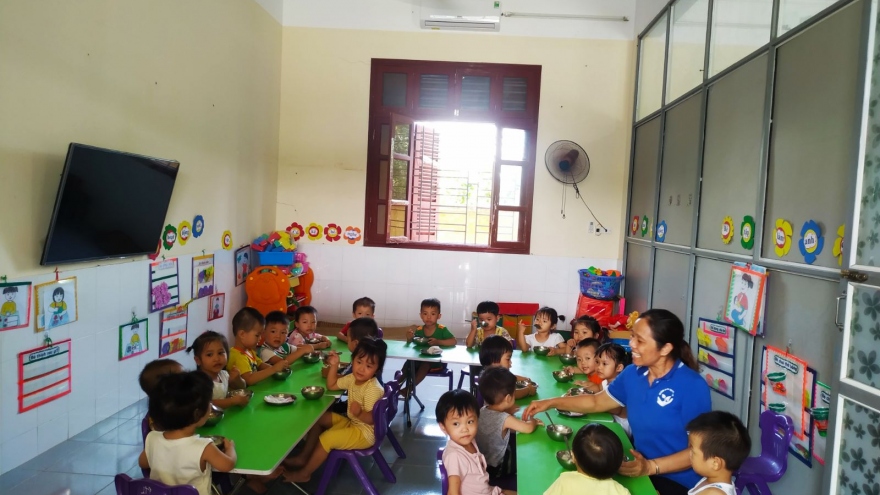 Trường kêu gọi tài trợ, lắp điều hòa khi chưa được phê duyệt kế hoạch