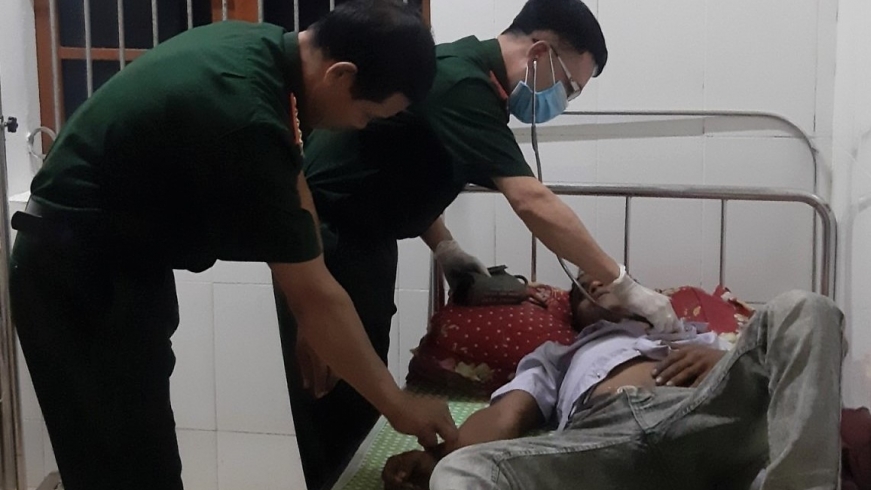 Giận vợ nam thanh niên 23 tuổi ăn lá ngón tự vẫn