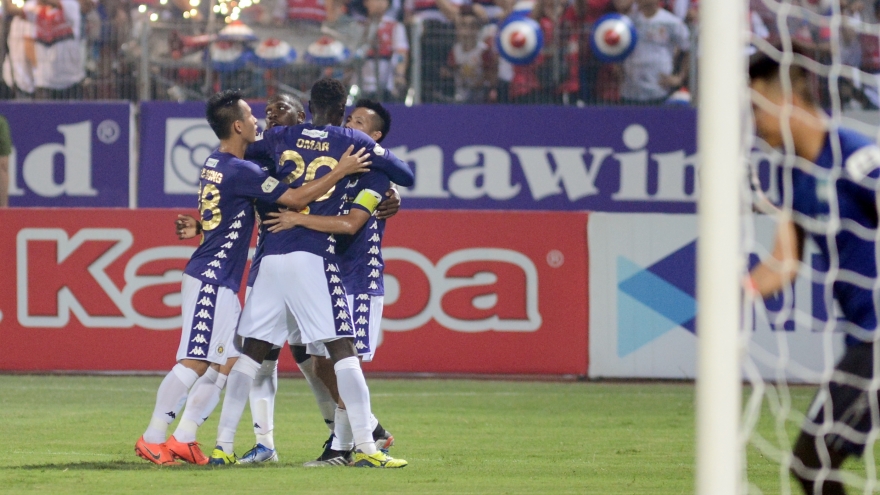 Lãnh đạo VFF nói gì khi V-League 2020 lại hoãn vì Covid-19?