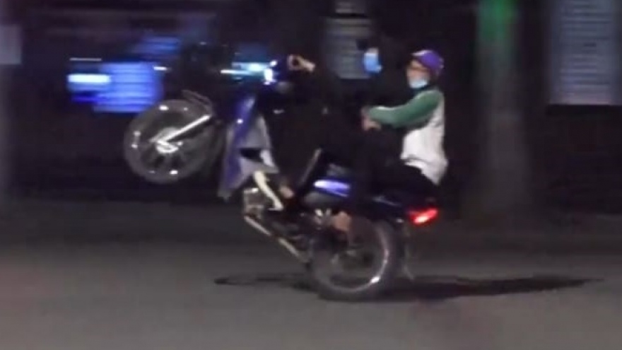 Cảnh sát hình sự truy tìm nhóm “quái xế” náo loạn quanh hồ Hoàn Kiếm