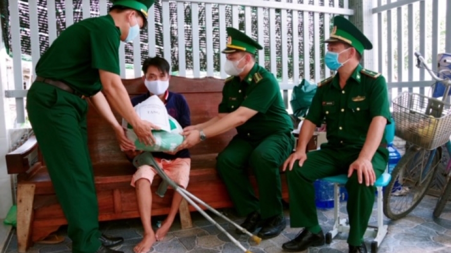 Đồn biên phòng Cần Thạnh tích cực tham gia chống dịch Covid-19