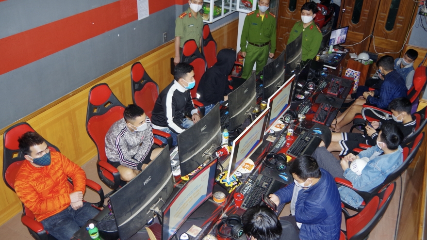 Thông báo "nghỉ kinh doanh", quán Game vẫn âm thầm đón khách