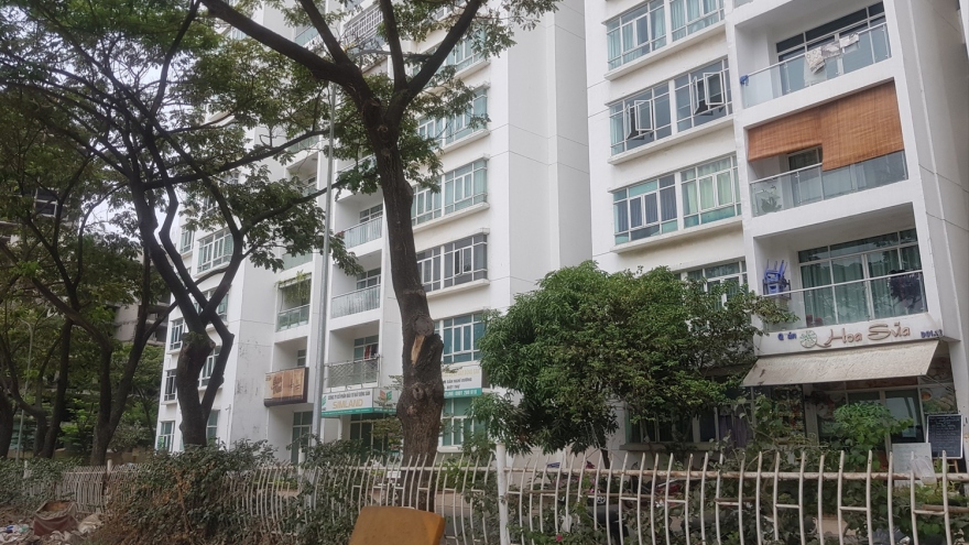 Vợ Tiến sĩ Bùi Quang Tín làm việc với công an sau khi chồng tử vong