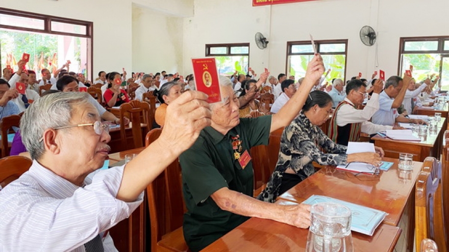 Chất lượng cấp uỷ khóa mới: Dành “ghế” cho người trẻ có năng lực