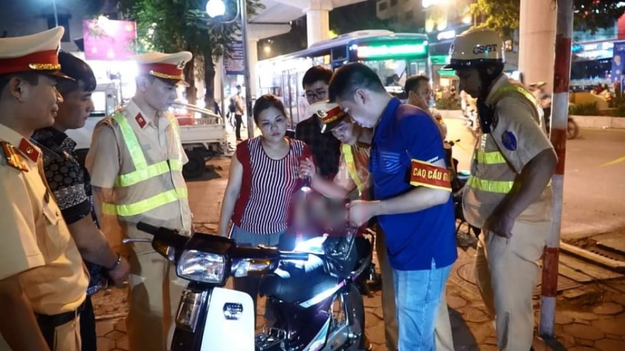 Đang bị truy nã vẫn đem 1.000 viên ma túy tổng hợp đi bán