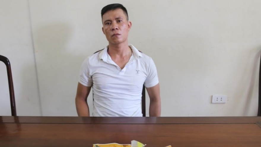 Vừa ra tù lại bị bắt vì “cõng” thuê 2 kg ma túy đá